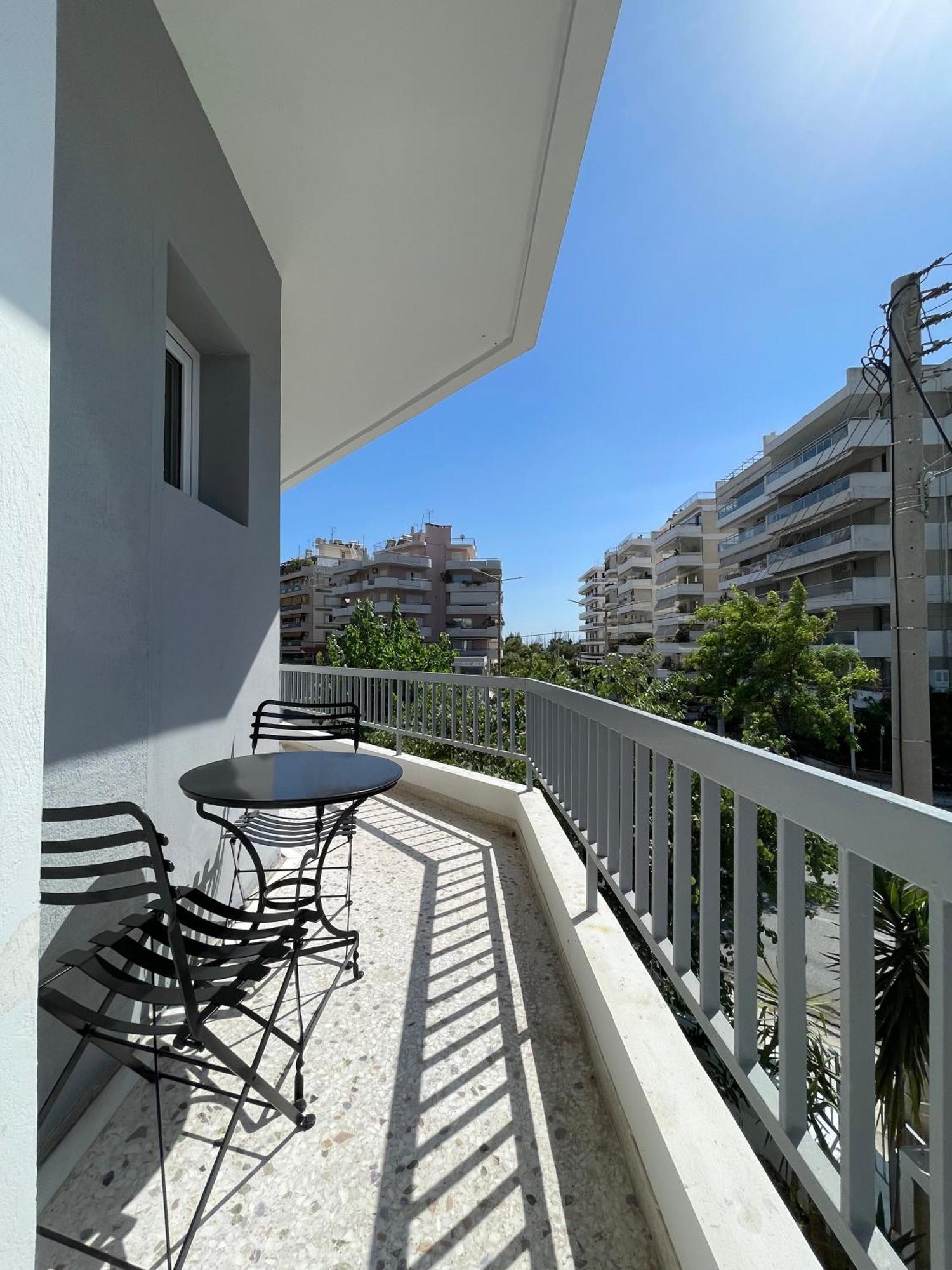 Athenean Bnb Seaside Serenity Steps From The Riviera מראה חיצוני תמונה